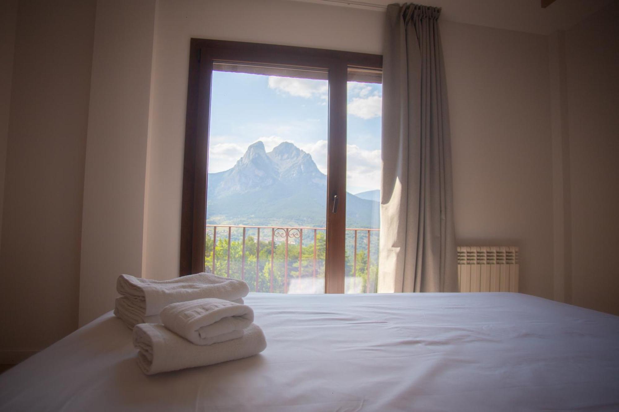 L'Indret Del Pedraforca Adults Only Hotell Saldés Exteriör bild