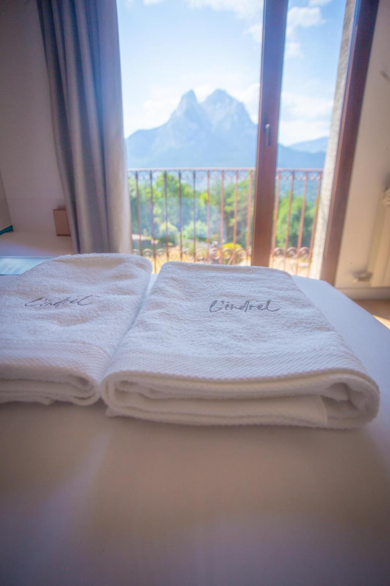 L'Indret Del Pedraforca Adults Only Hotell Saldés Exteriör bild